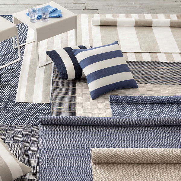 Catamaran Indoor/ Outdoor Decorative Pillow- Navy/ White Stripe, 21" x 21"