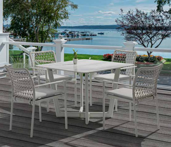Club Square Dining Table, 39"W x 39"D
