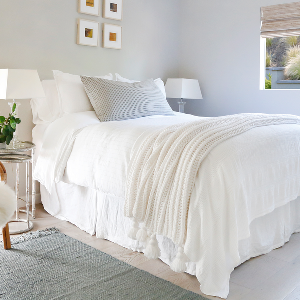 Anacapa Oversized Throw, White