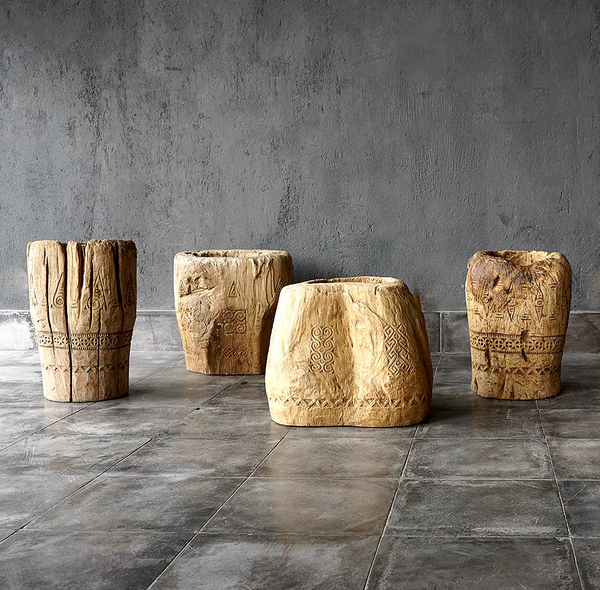 Carved Round Lesung