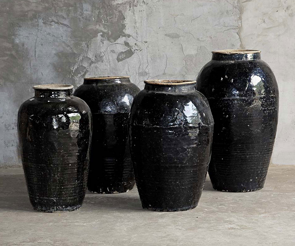 Shanxi Urn Without Rim