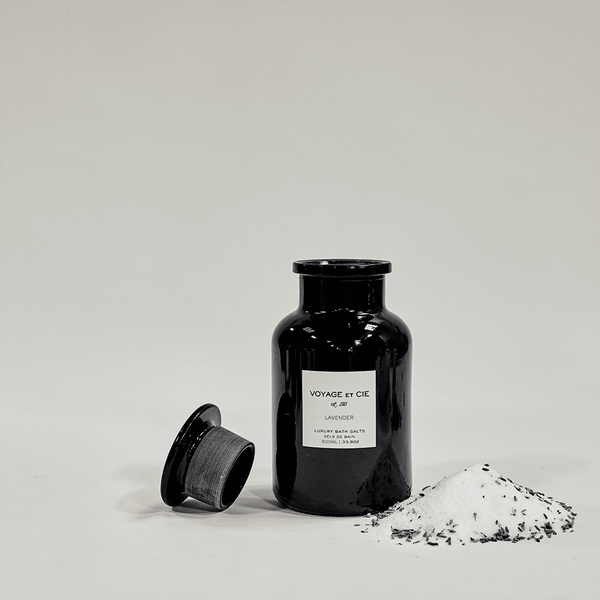 Voyage et Cie Violet Glass Botanical Mineral Salts