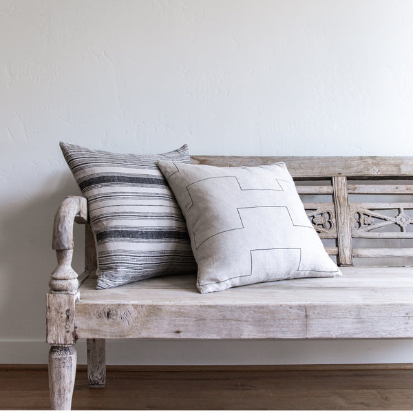 Pari on Natural/White Pillow, 22" x 22"